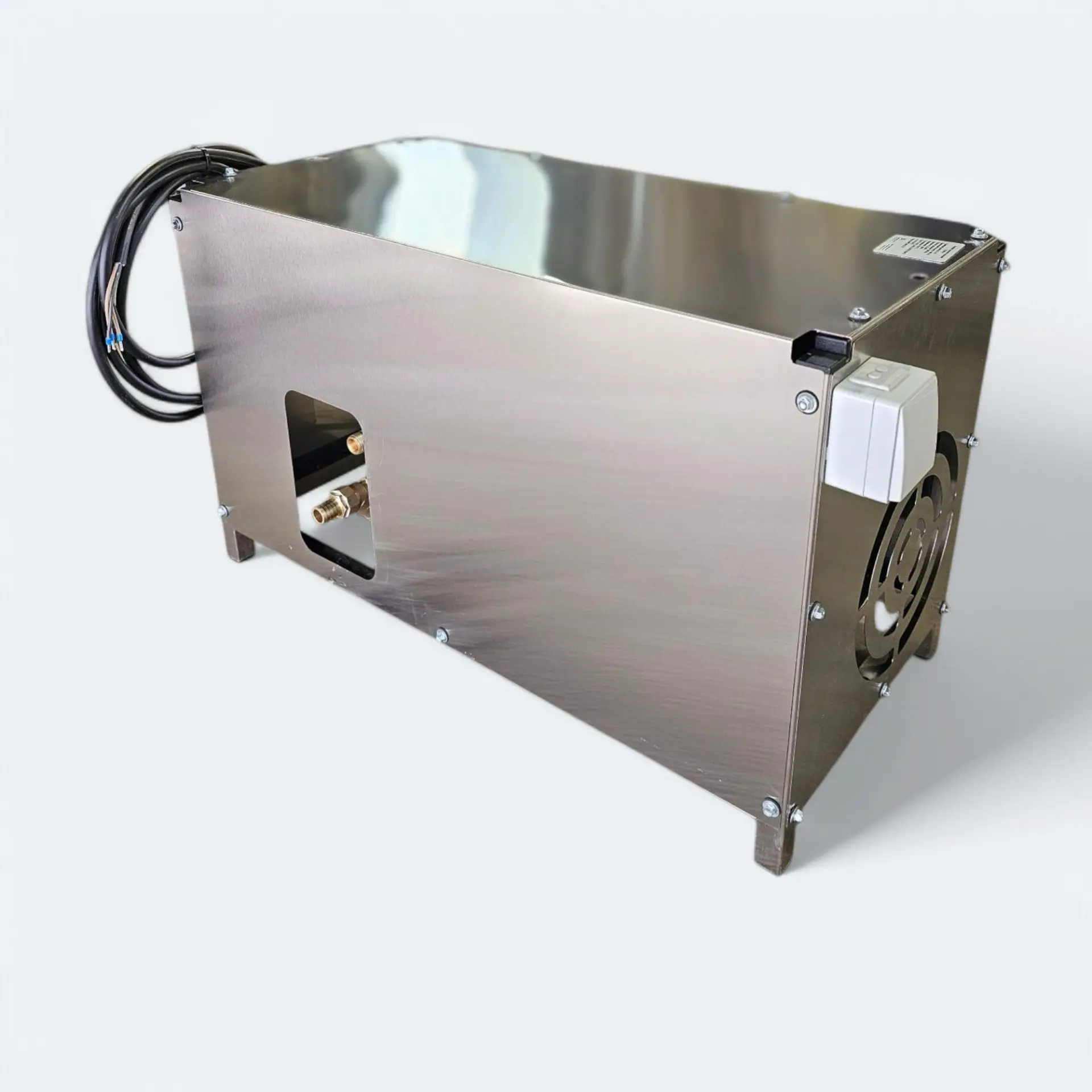 Каталог товаров Все Для Автомоек-Аппарат высокого давления Gidra F1 15/200 Ibox RR Аппарат высокого давления Gidra F1 15/200 Ibox RR фото