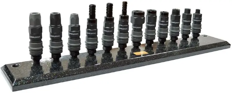 Набор композитных пневматических быстроразъёмных соединений на подставке фото