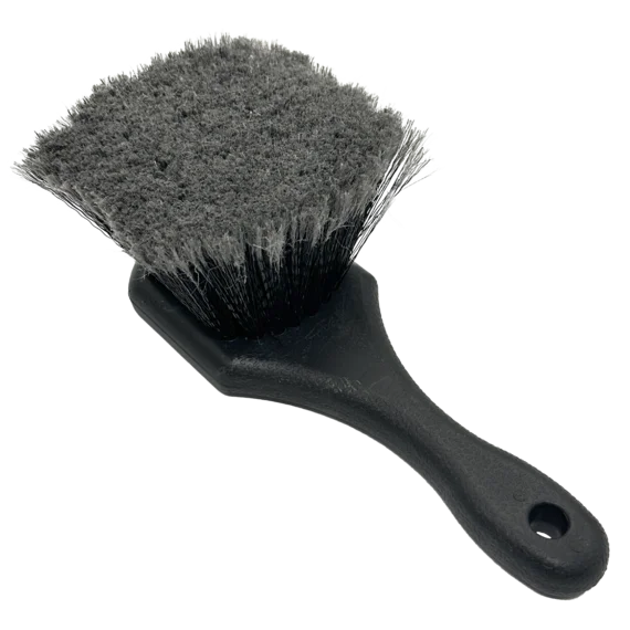 Каталог товаров Все Для Автомоек-Щетка для чистки резины дисков и подкрылок Leraton BR9 Щетка для чистки резины дисков и подкрылок Leraton BR9 фото