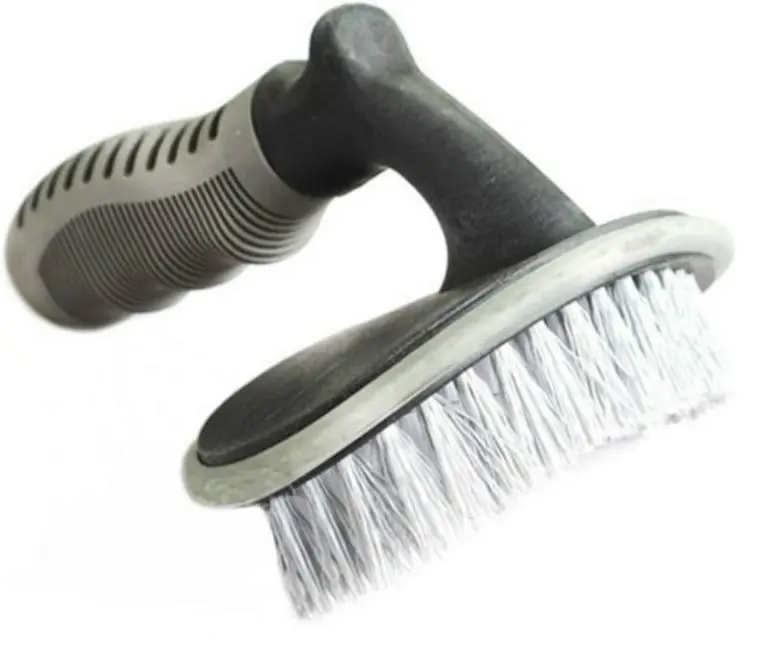 Щетка с ручкой для чистки резины (черн/бел/сер) Tire brush фото